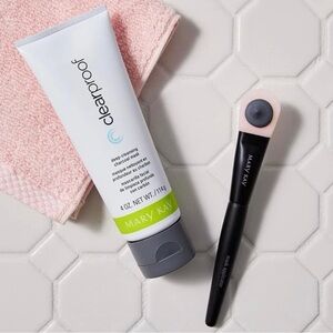 Mary Kay Clearproof Deep-Cleansing Charcoal Mask with Applicator - Black